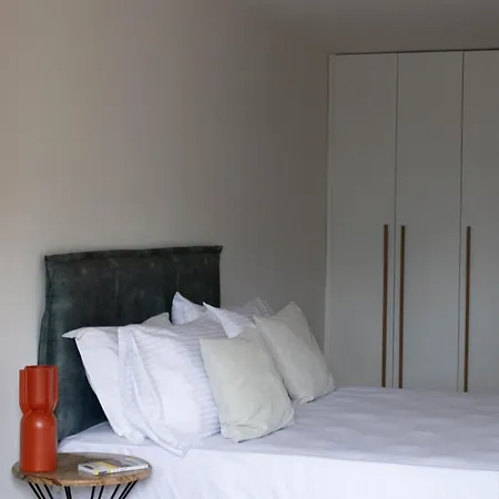 Oniropetra Luxury Aparthotel Armakha