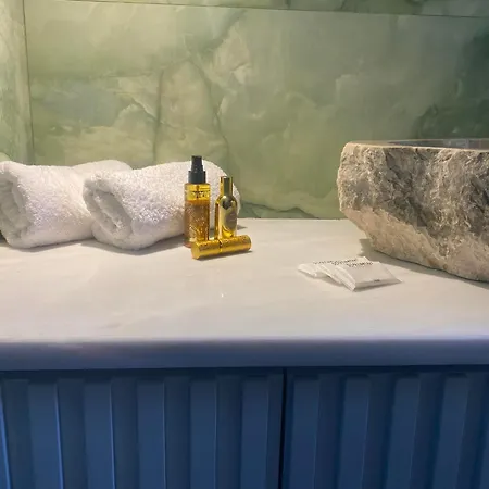 Aparthotel Oniropetra Luxury *